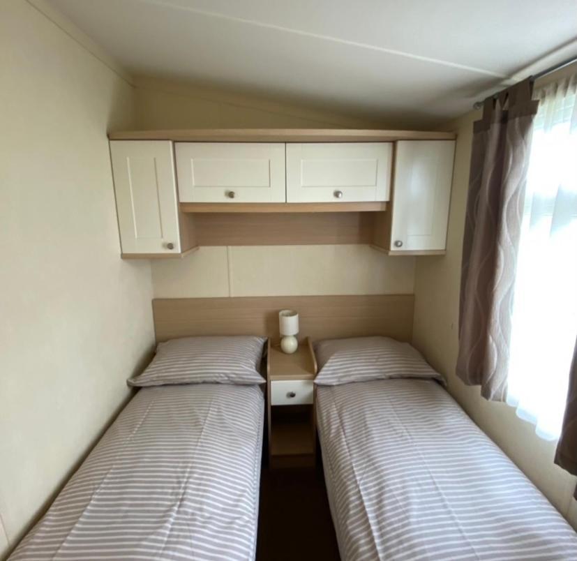 Cosy Caravan Kingston upon Hull Exterior photo